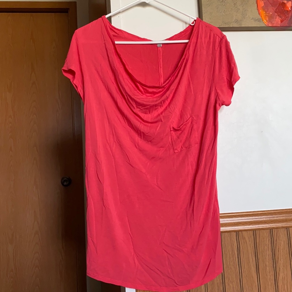 Gap shirt